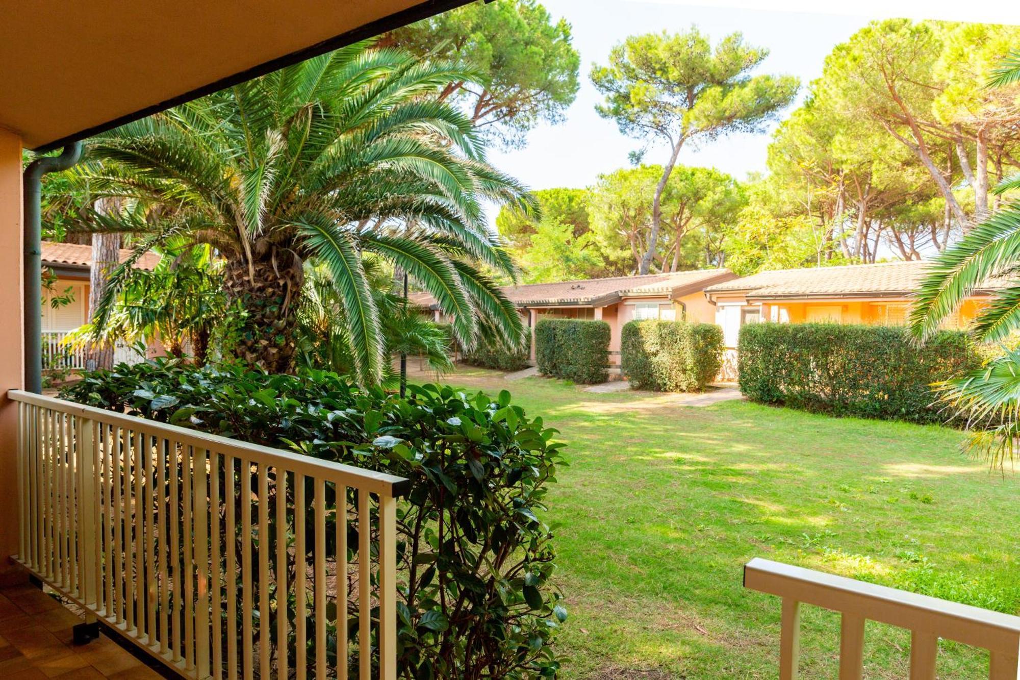 Gitavillage Argentario Албиния Экстерьер фото The garden of the villa